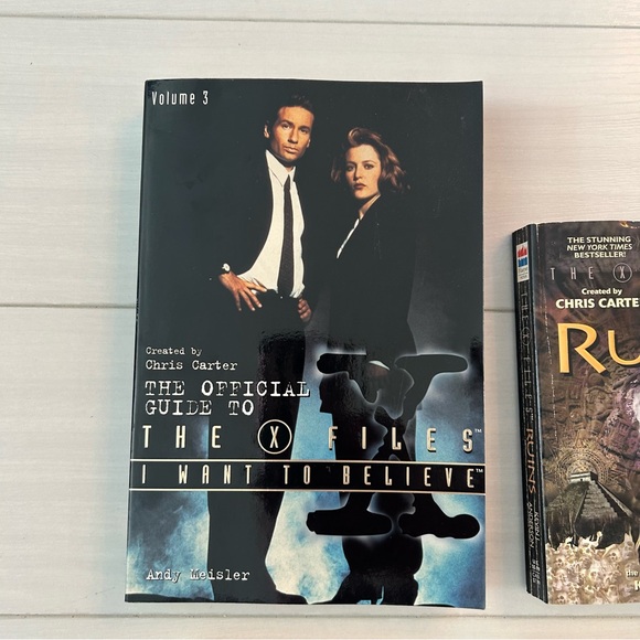 X-Files Books - Picture 4 of 5